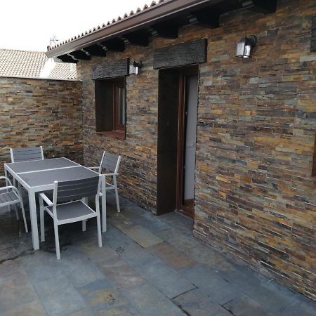 Puente Viejo De Buitrago Casa Encina Apartment Buitrago del Lozoya Exterior photo